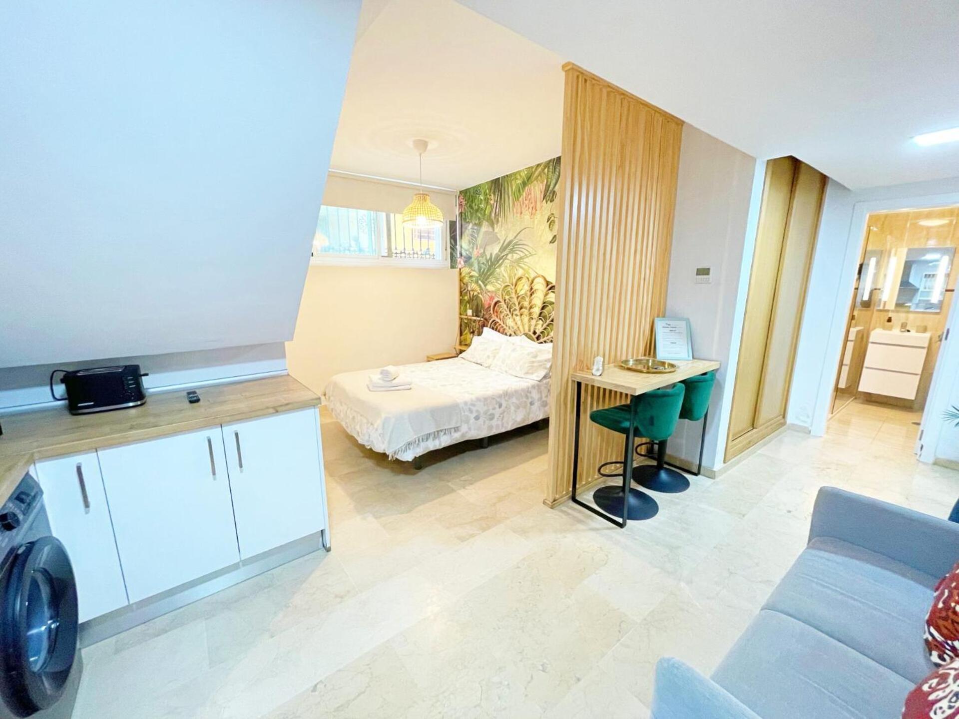 New Tropic Malaka Home Малага Екстериор снимка